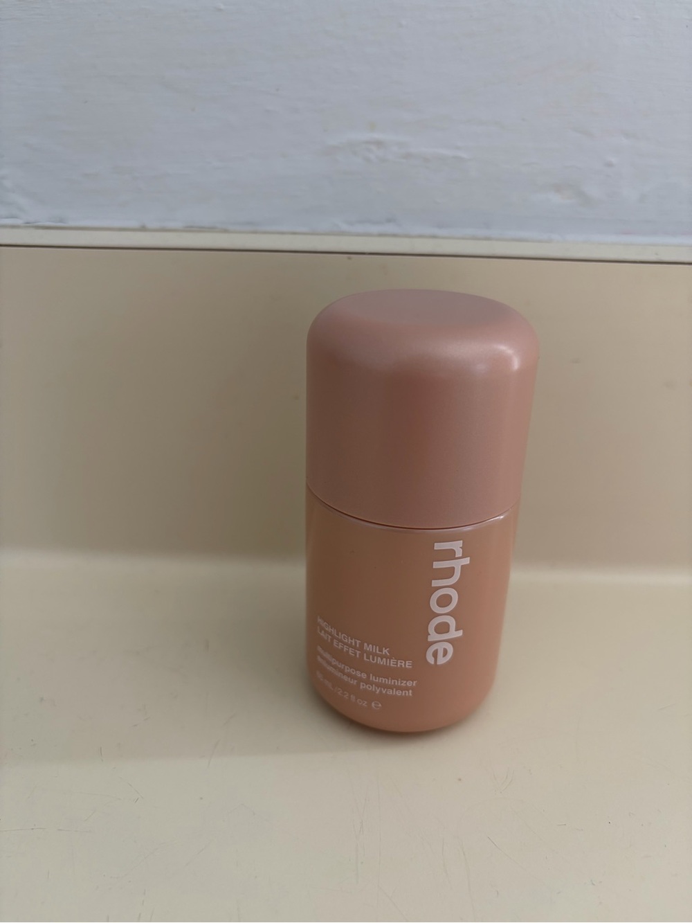 RHODE Highlight Milk Shade 02 Pearly Champagne - Picture 4 of 6